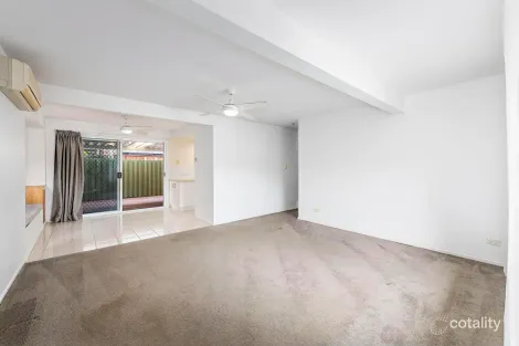 Property photo of 2/11 Cupania Place Elanora QLD 4221