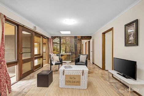 Property photo of 152 Lawrence Road Mount Waverley VIC 3149