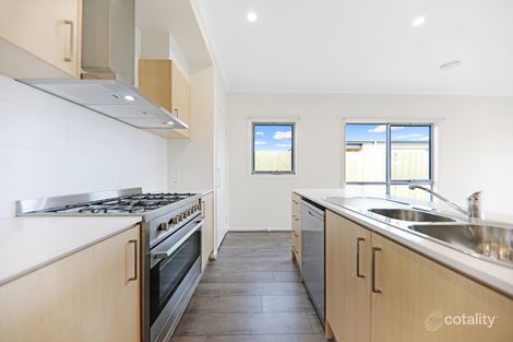 Property photo of 3 Monbulk Way Eynesbury VIC 3338