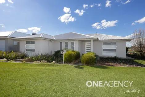 10 Chang Ave, Lloyd, NSW 2650