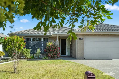 32 Edward Windeyer Way, Raymond Terrace, NSW 2324