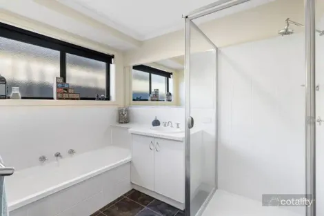 Property photo of 18 Norview Drive Leongatha VIC 3953