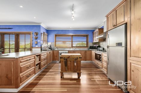 Property photo of 27 Densley Court Darley VIC 3340