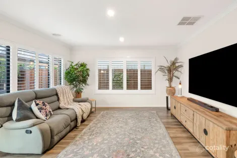 Property photo of 13 Gymea Street Mount Duneed VIC 3217