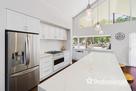 Property photo of 16 Summit Court Ambergate WA 6280