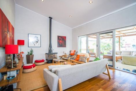 111 Samson St, White Gum Valley, WA 6162