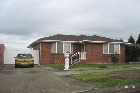 19 Gunbower Cres, Meadow Heights, VIC 3048