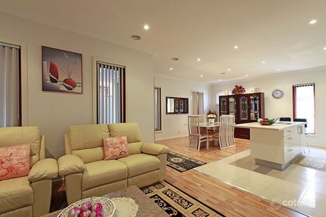Property photo of 24 Farmhouse Boulevard Epping VIC 3076