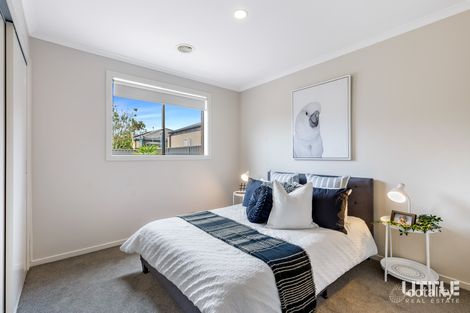Property photo of 8 Greenleaf Circuit Tarneit VIC 3029