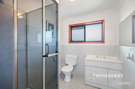 Property photo of 4 Gymea Crescent Mannering Park NSW 2259