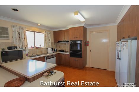 Property photo of 46 Pellion Place Windradyne NSW 2795