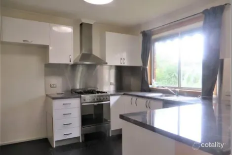 Property photo of 8 Binda Court Patterson Lakes VIC 3197