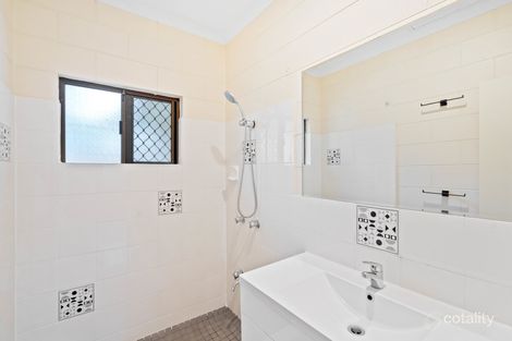 Property photo of 31 McFarlane Drive Kanimbla QLD 4870
