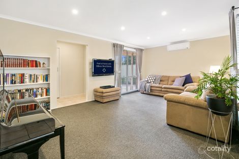 Property photo of 10 Fraser Court Cranbourne North VIC 3977