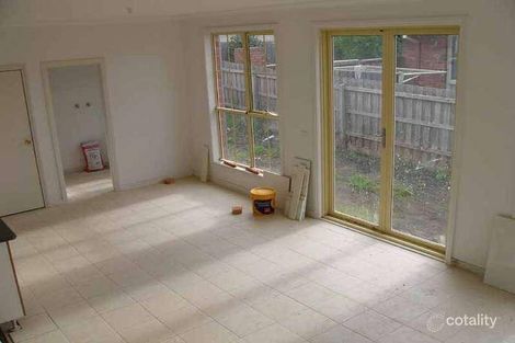 Property photo of 2/652 Mountain Highway Bayswater VIC 3153