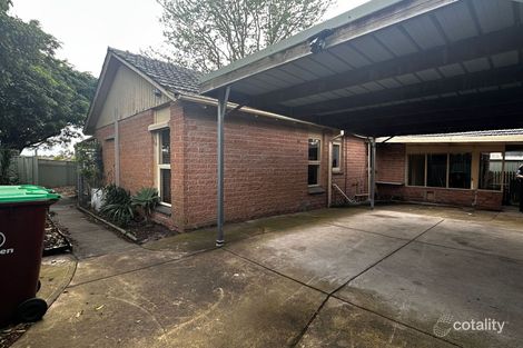 Property photo of 42 Pound Road Hampton Park VIC 3976