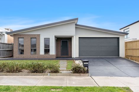 5 Sturt Way, Mickleham, VIC 3064