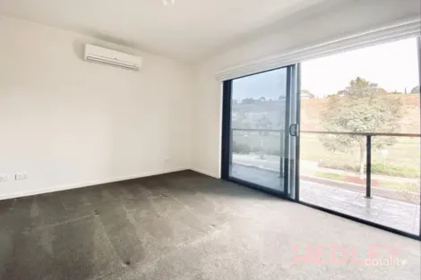 Property photo of 126 Valley Lake Boulevard Keilor East VIC 3033