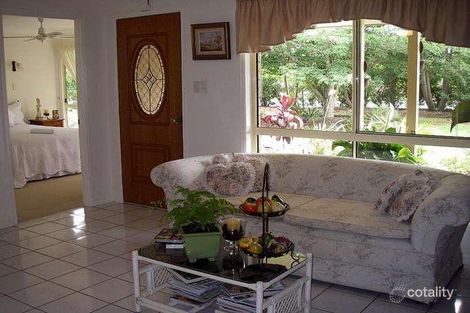 142 Coonowrin Rd, Glass House Mountains, QLD 4518