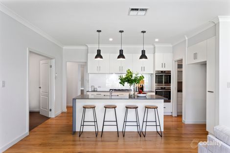 Property photo of 1 Honeysuckle Way Mount Barker SA 5251