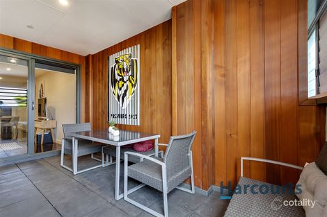 Property photo of 202/211 Mt Dandenong Road Croydon VIC 3136
