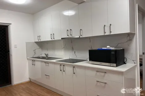 246 Sir Fred Schonell Dr, St Lucia, QLD 4067