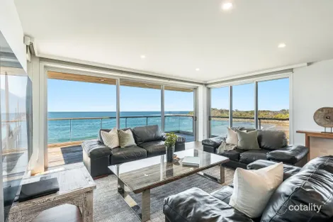 Property photo of 1/6 Ocean Street Yamba NSW 2464