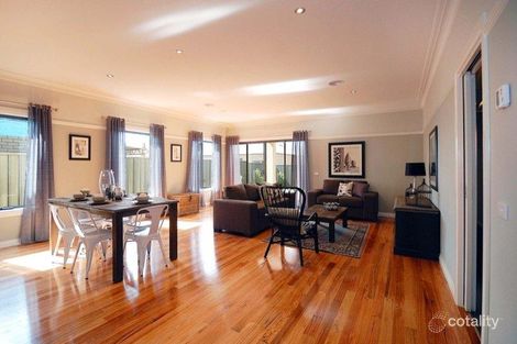 Property photo of 9 Fortuna Crescent Cranbourne West VIC 3977