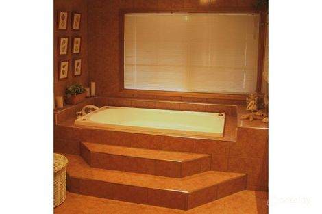 4741 Murray Valley Hwy, Castle Donnington, VIC 3585