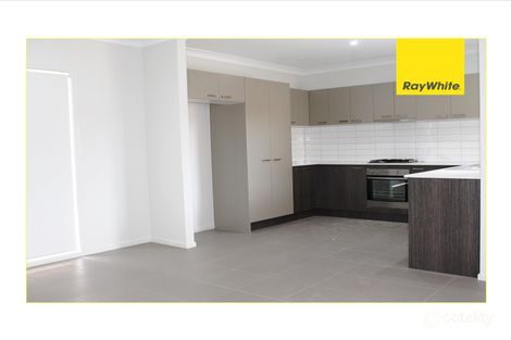 Property photo of 48 Grassbird Drive Point Cook VIC 3030