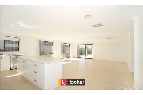 Property photo of 22 Overall Avenue Casey ACT 2913