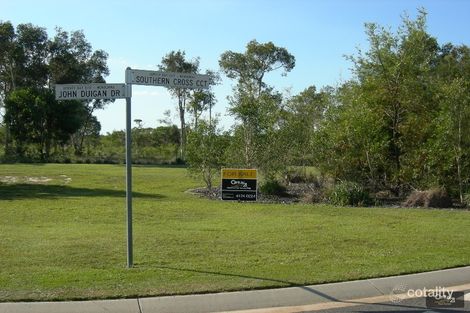 27 Southern Cross Cct, Urangan, QLD 4655