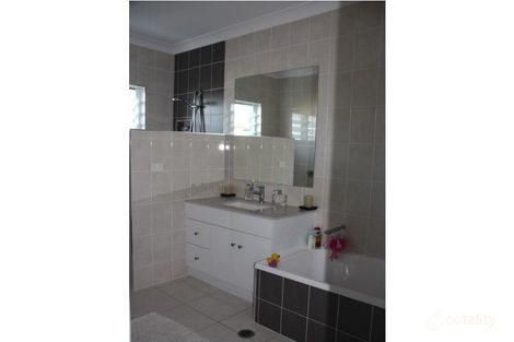 Property photo of 7 Cullen Close Bowen QLD 4805