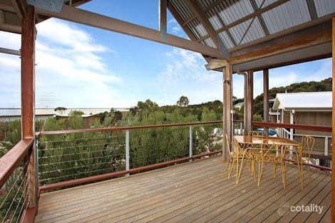 Property photo of 8 Sidney Parade Hindmarsh Island SA 5214