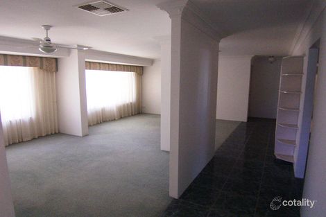 Property photo of 26 Fairbridge Road Halls Head WA 6210