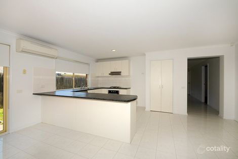 Property photo of 10 Coco Parade Skye VIC 3977