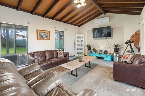 Property photo of 4 Bohemia Road Yakamia WA 6330