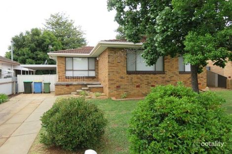 17 Tucker St, Turvey Park, NSW 2650