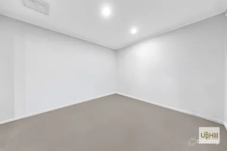 Property photo of 3 Remedy Drive Clyde VIC 3978