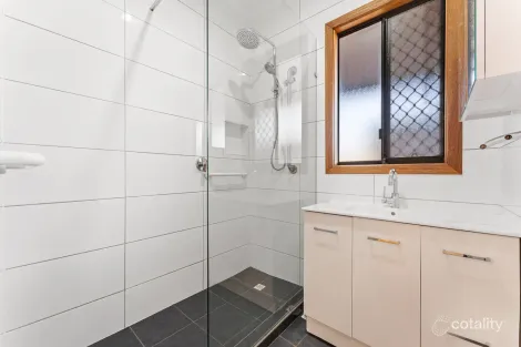 Property photo of 22 McKenzie Road Elizabeth Downs SA 5113