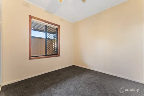 Property photo of 22 McKenzie Road Elizabeth Downs SA 5113