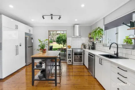 43 Anne St, Southport, QLD 4215