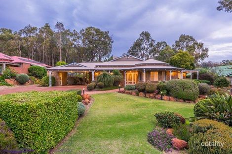 12 Laslett Cir, Mundaring, WA 6073