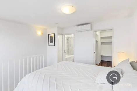 Property photo of 1007/118 Franklin Street Melbourne VIC 3000