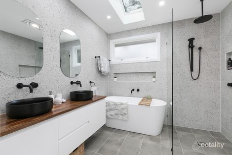 Property photo of 6 Deakin Place Kirrawee NSW 2232