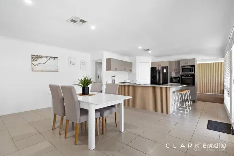Property photo of 57 Peterson Parade Thornton NSW 2322