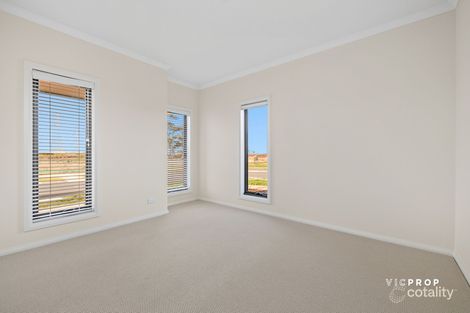 Property photo of 53 Clementine Boulevard Tarneit VIC 3029