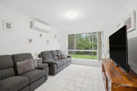 Property photo of 4 Windsorgreen Drive Wyong NSW 2259