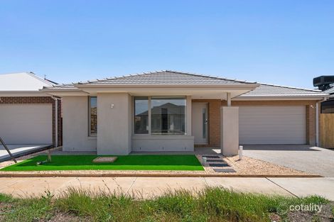 19 Harwich St, Rockbank, VIC 3335