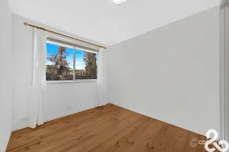 Property photo of 14 Meldrum Avenue Mill Park VIC 3082